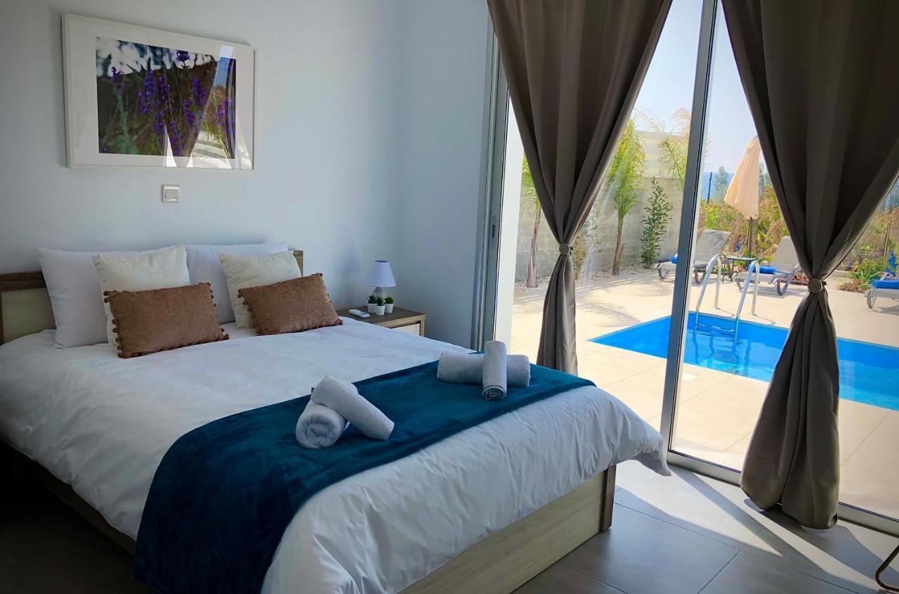 Sophia'S Seaview Luxury Villas Пафос Екстер'єр фото