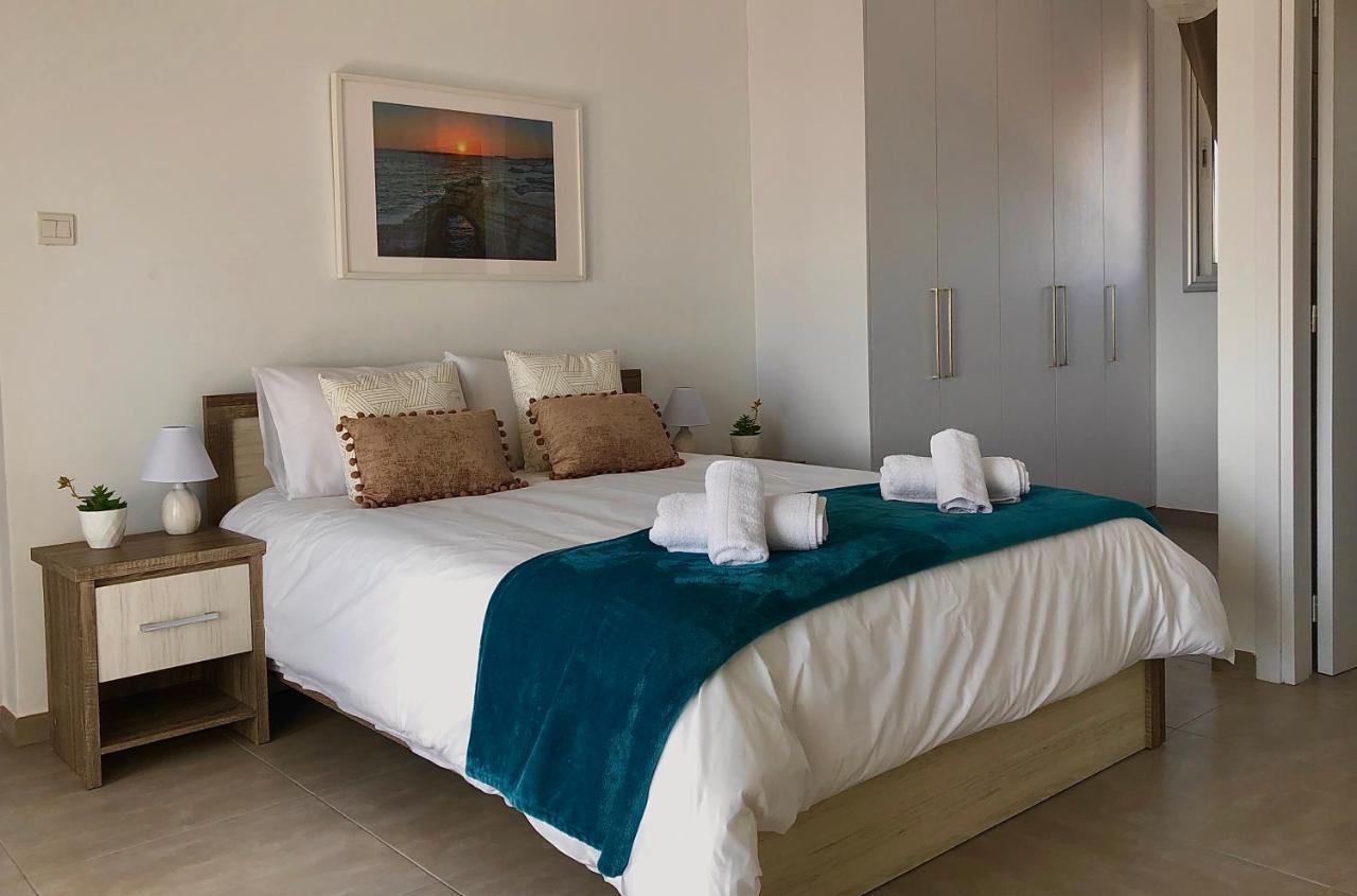 Sophia'S Seaview Luxury Villas Пафос Екстер'єр фото